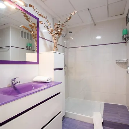 아파트 Skylights