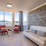 Διαμέρισμα Skylights *